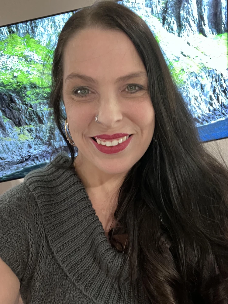 Melissa Reaux Dismukes, Licensed Therapist